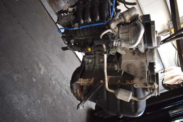 MOTEUR FIAT 1.4 ESSENCE CODE 350A1000 - Vue 4